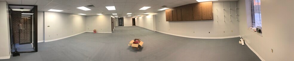 More Photos Of 206-210 Weldon St, Latrobe Office For Lease