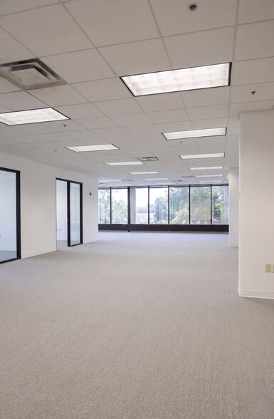 More Photos Of 2300 Litton Ln, Hebron Office Residential For Lease