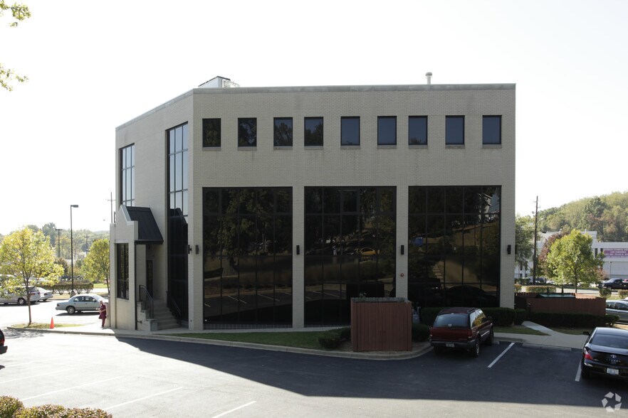 More Photos Of 1700 Old Bluegrass Ave, Louisville Medical For Lease