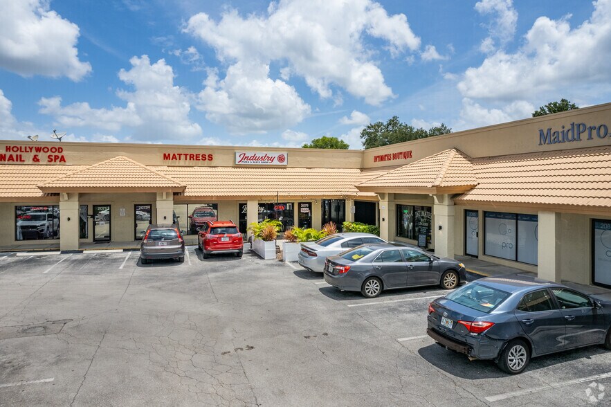 More Photos Of 2055-2099 Pine Ridge Rd, Naples Unknown For Lease