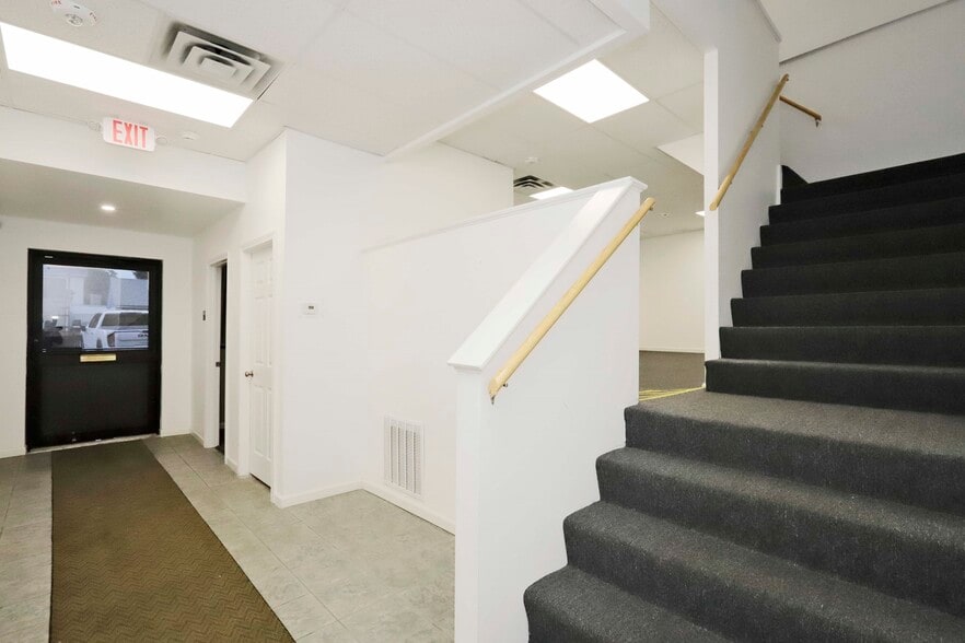 More Photos Of 489 Ashley Blvd, New Bedford Freestanding For Sale