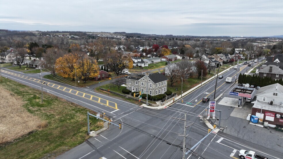 More Photos Of 797 Main St, Tatamy Office Residential For Lease