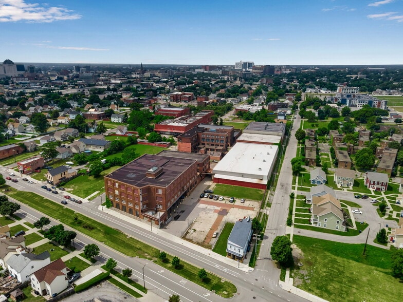 More Photos Of 203 Pratt St, Buffalo Manufacturing For Sale