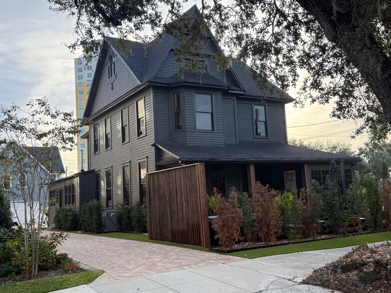 More Photos Of 342 Hyde Park Ave, Tampa Office Residential For Sale
