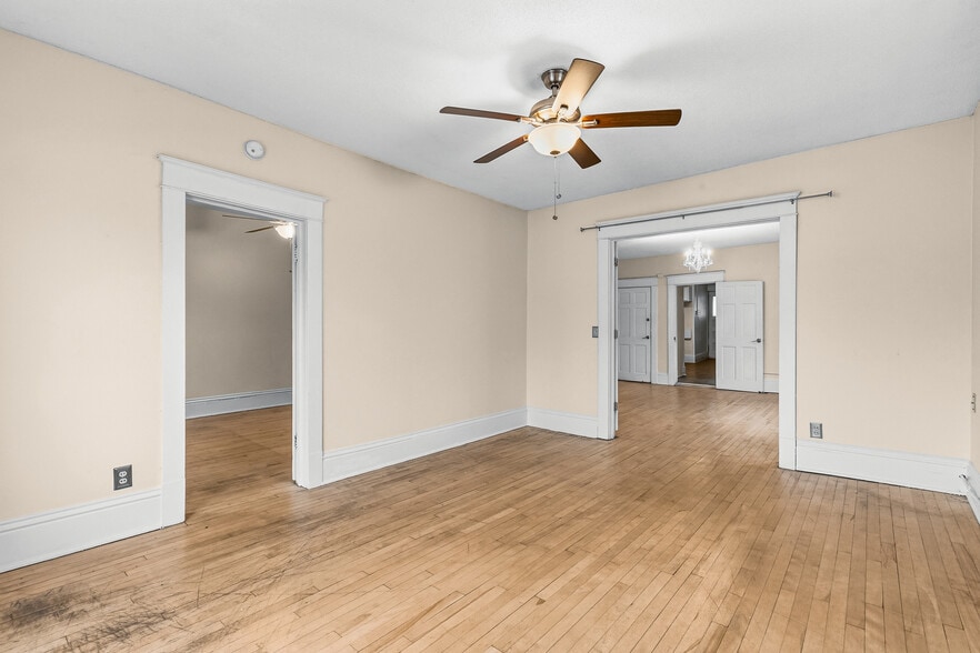 More Photos Of 1154 Grand Ave, Saint Paul Storefront Retail Office For Sale
