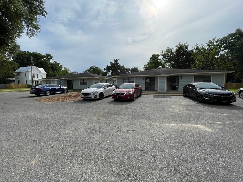 More Photos Of 402 E Evans St, Bainbridge Apartments For Sale