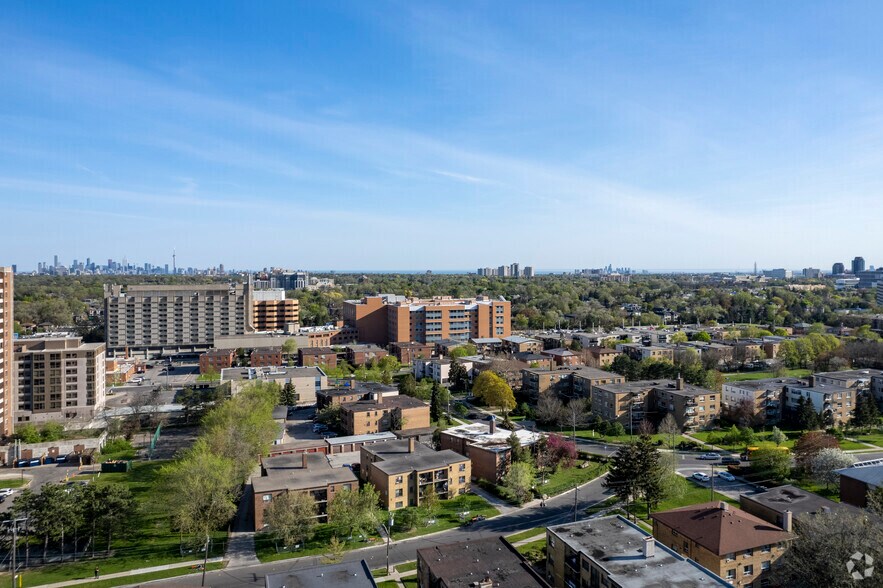 More Photos Of 27 Hotspur Rd, Toronto Apartments For Sale