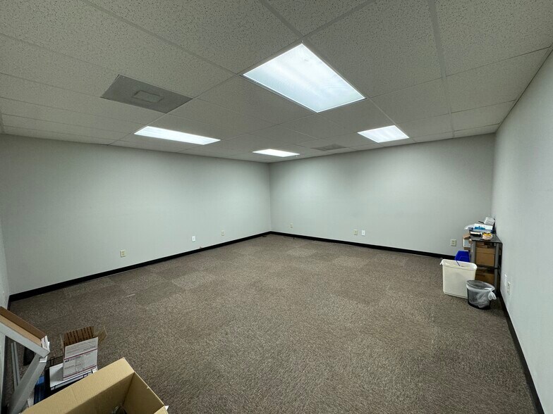 More Photos Of 1445 Shop Rd, Columbia Flex For Lease