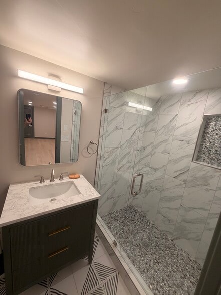 More Photos Of 3755 S Broadway, Englewood Office For Lease