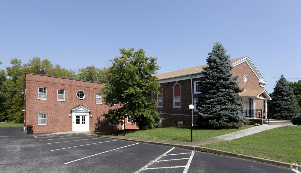 More Photos Of 609 Cedar Ln, Knoxville Office For Lease