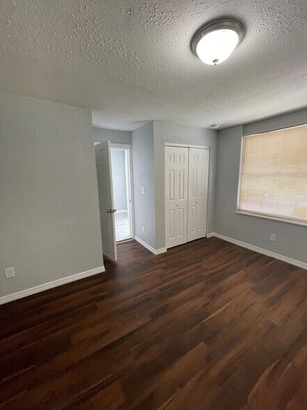 More Photos Of 619 Linwood Ave, Jacksonville Specialty For Sale