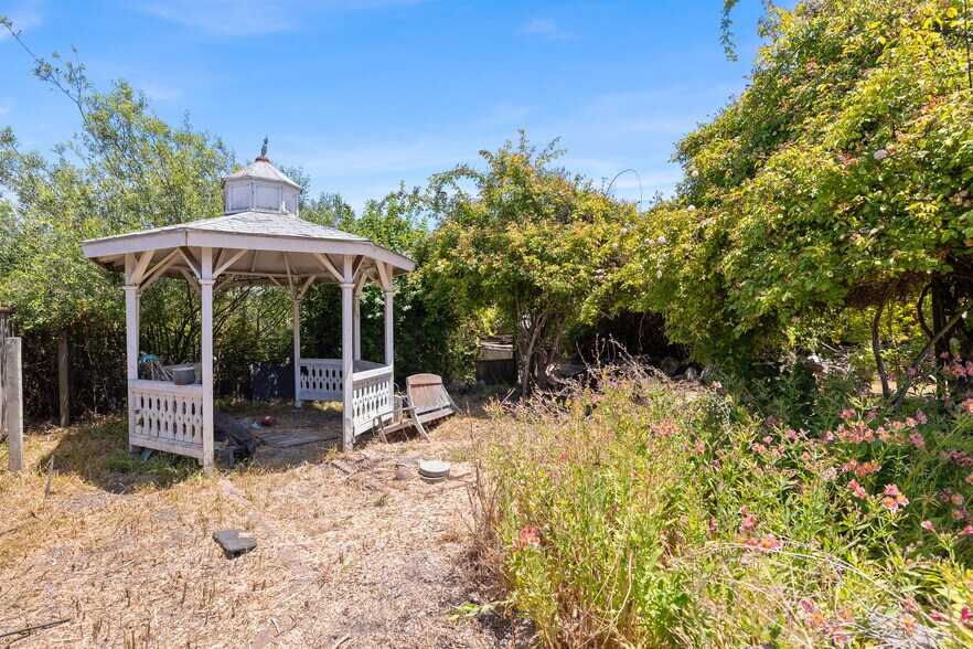 More Photos Of 8041 Soquel Dr, Aptos Hospitality For Sale