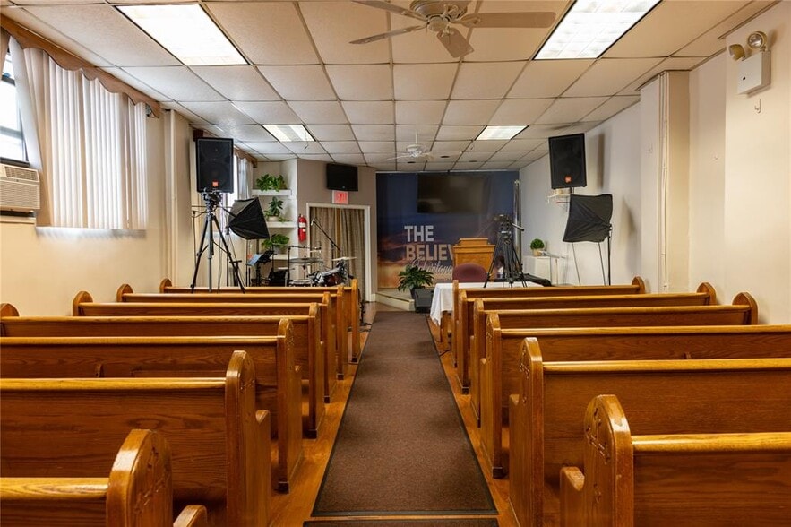 More Photos Of 375 Huguenot St, New Rochelle Religious Facility For Sale