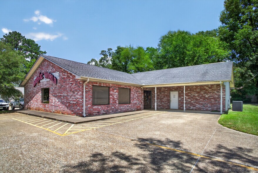 More Photos Of 1319 S John Redditt Dr, Lufkin Office For Sale