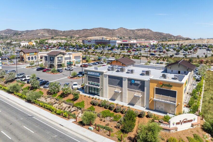 More Photos Of 28080 Clinton Keith Rd, Murrieta Storefront Retail Office For Lease