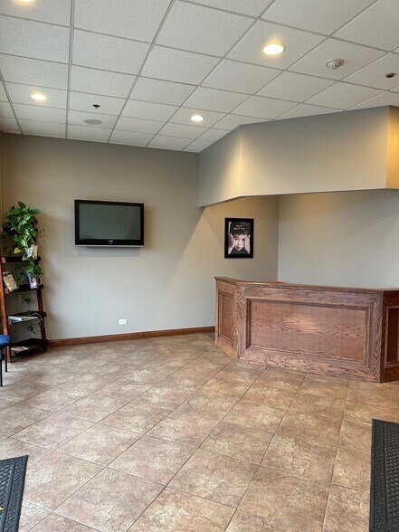 More Photos Of 568 Brook Forest Ave, Shorewood General Retail For Lease