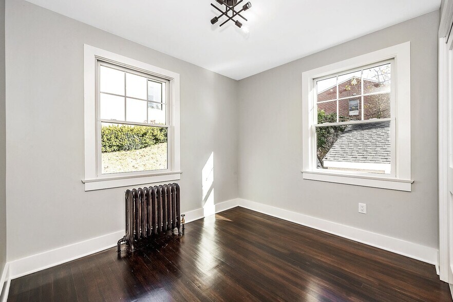 More Photos Of 200 Main St, Eastchester Apartments For Sale