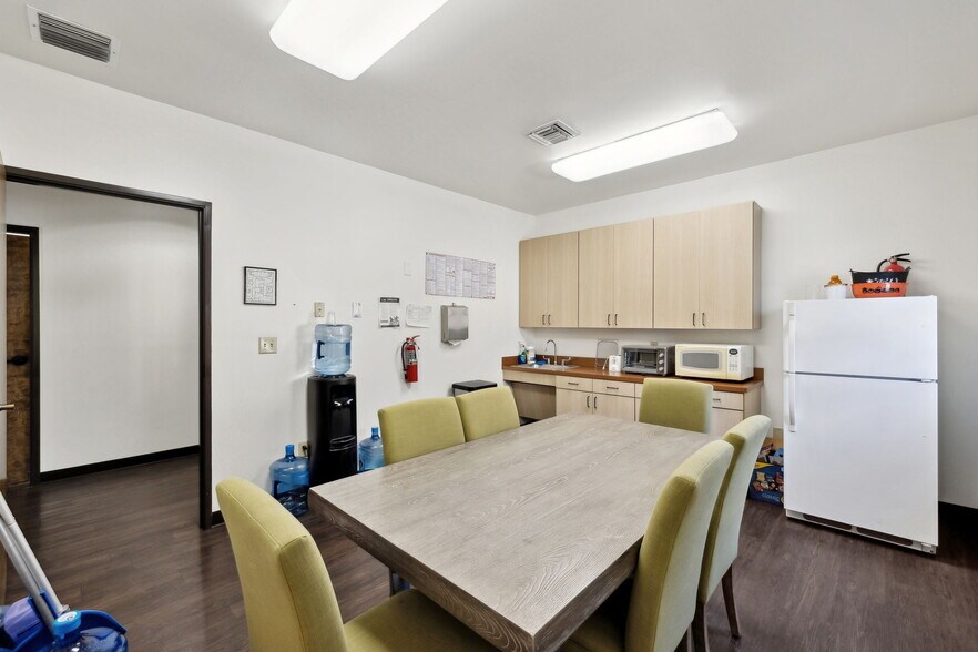 More Photos Of 2128 Babcock Rd, San Antonio Medical For Sale