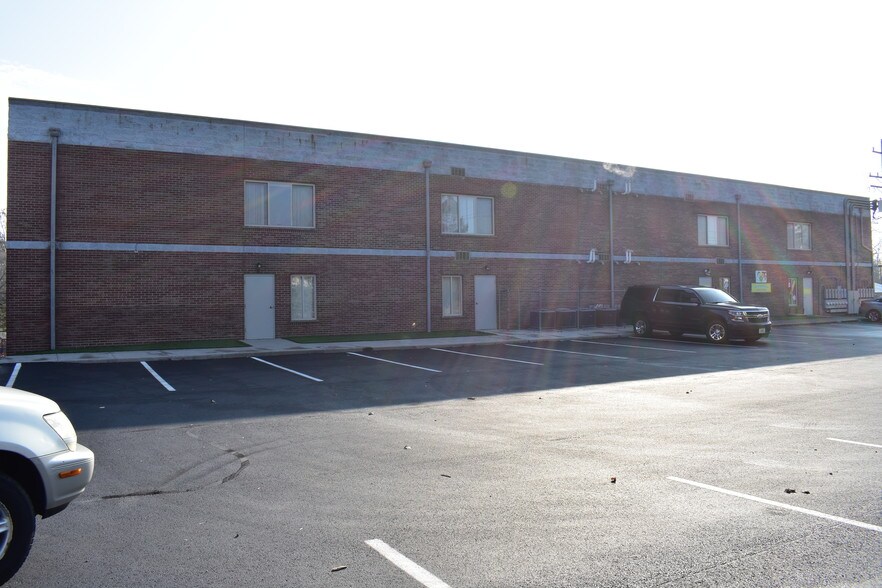 More Photos Of 3270 W North Bend Rd, Cincinnati Office Residential For Sale