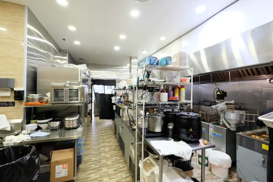 More Photos Of 1351 Forest Ave, Staten Island Storefront For Sale