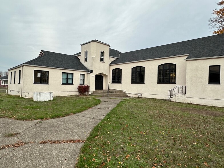 Primary Photo Of 1099 Queen Ave SW, Albany Religious Facility For Sale