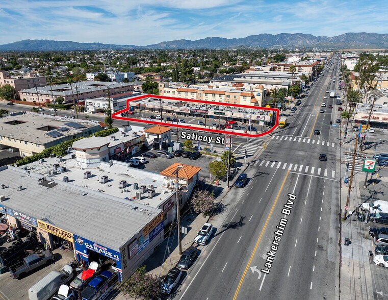 More Photos Of 11723 Saticoy St, North Hollywood Storefront For Lease