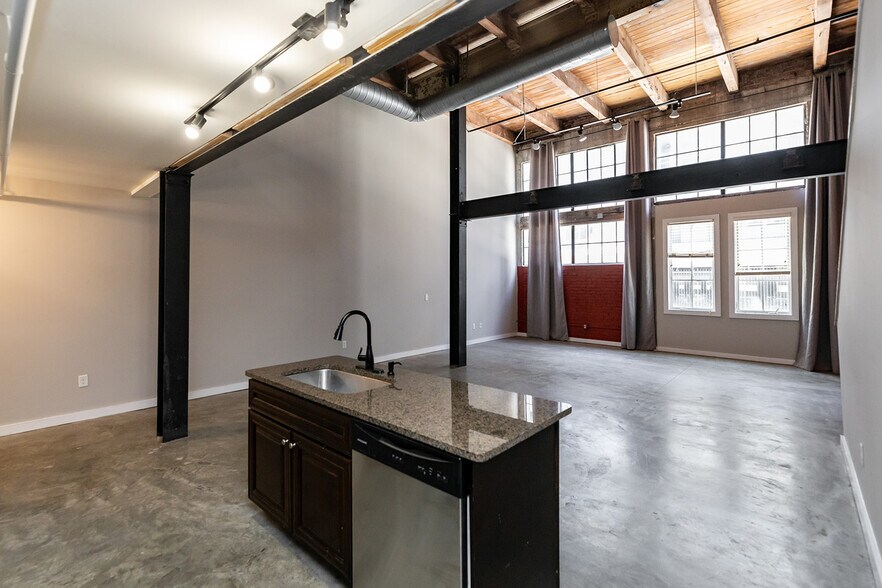 More Photos Of 345 S Front St, Memphis Apartments For Sale