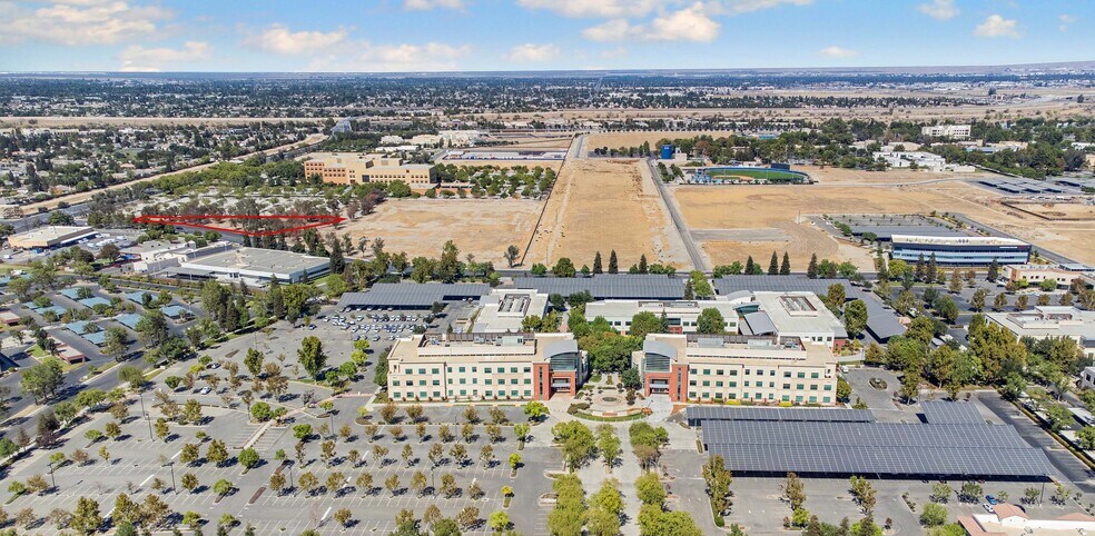 More Photos Of 9916 Camino Media, Bakersfield Medical For Lease