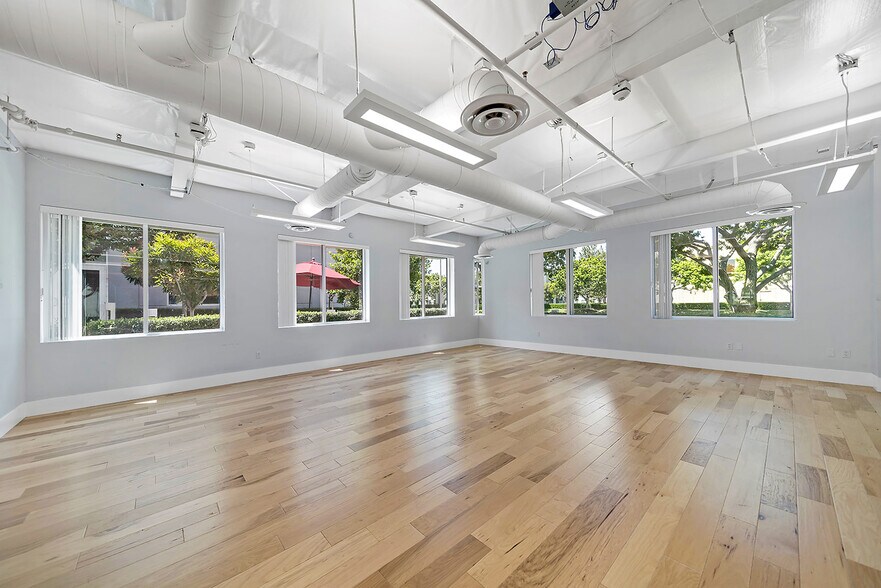 More Photos Of 9205 Research Dr, Irvine Loft Creative Space For Sale