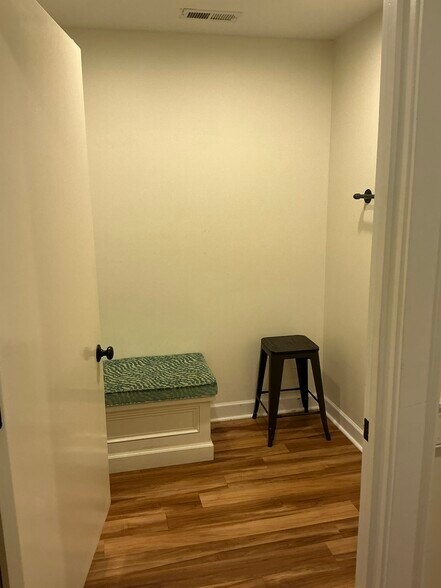 More Photos Of 124 Confederate St, Fort Mill Storefront For Sale