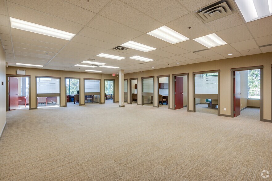 More Photos Of 13351 Commerce Pky, Richmond Office For Lease