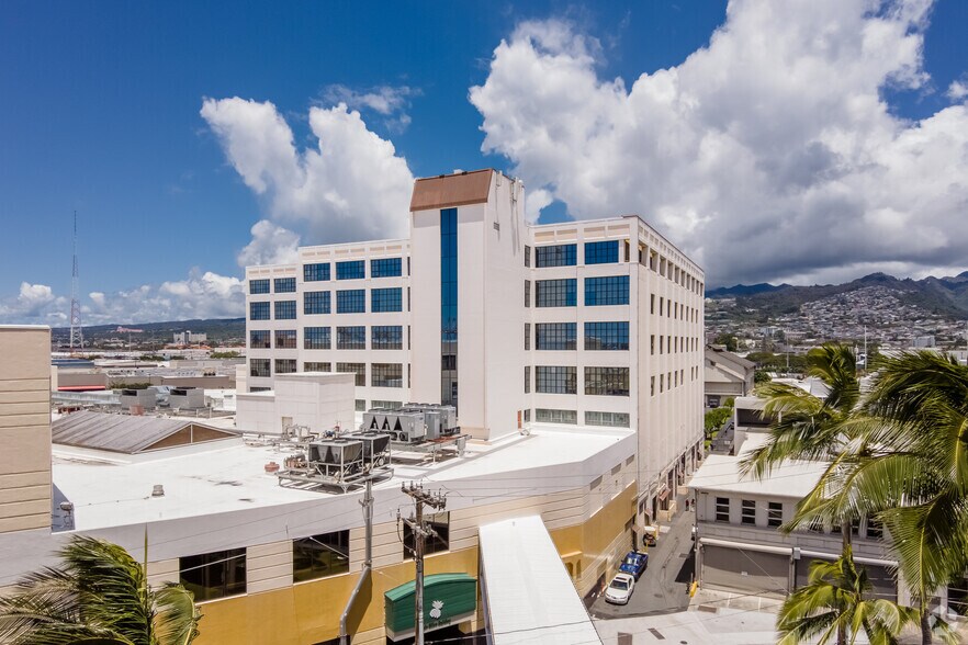 More Photos Of 680 Iwilei Rd, Honolulu Office For Lease