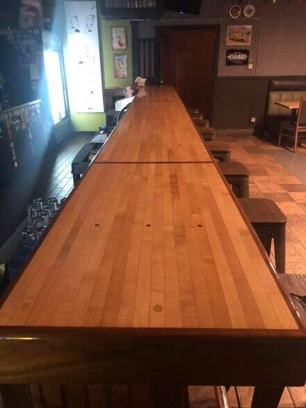 More Photos Of 633 E 1st St, Port Angeles General Retail For Sale