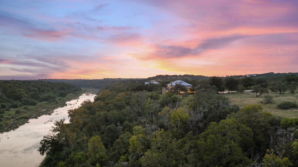 More Photos Of 5229 Hupedo Ranch Rd, Spicewood Specialty For Sale