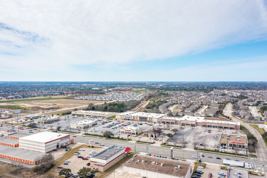 More Photos Of 6501-6887 Highway 6 N, Houston Unknown For Lease