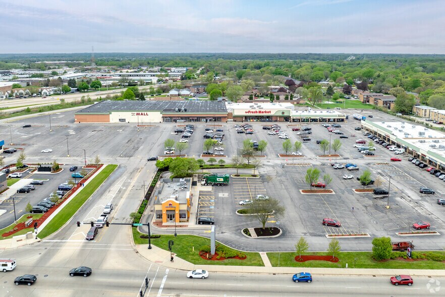 More Photos Of 300 S McLean Blvd, Elgin Unknown For Lease