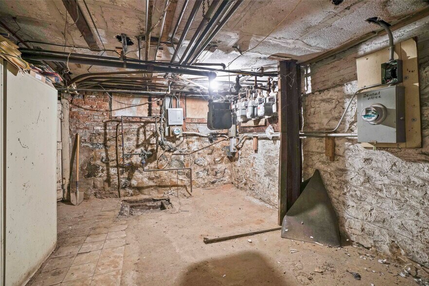 More Photos Of 1670 Putnam Ave, Ridgewood Apartments For Sale