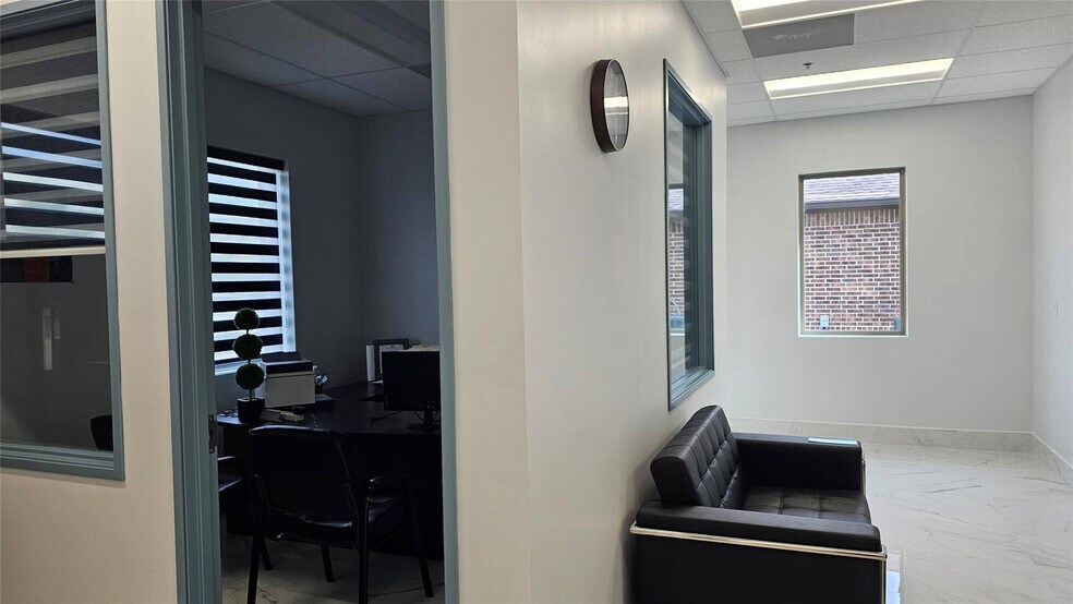 More Photos Of 11619 Independence Parkway, Frisco Medical For Lease