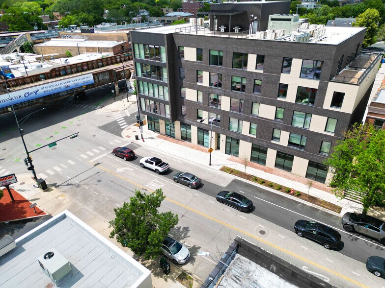 More Photos Of 3605 N Ravenswood Ave, Chicago Apartments For Lease