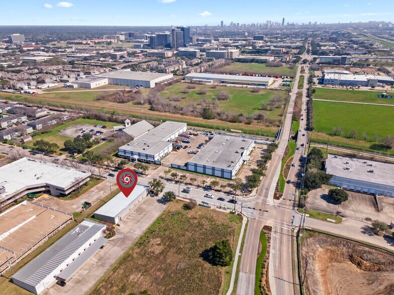 More Photos Of 3664 Walnut Bend Ln, Houston Office For Sale