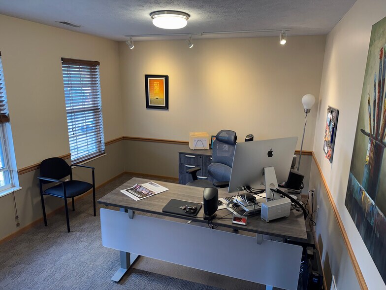 More Photos Of 9930 Johnnycake Ridge Rd, Painesville Office For Sale