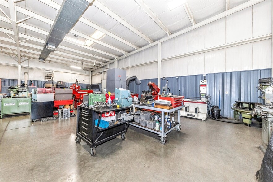 More Photos Of 4603 Wedgewood Blvd, Frederick Service For Sale