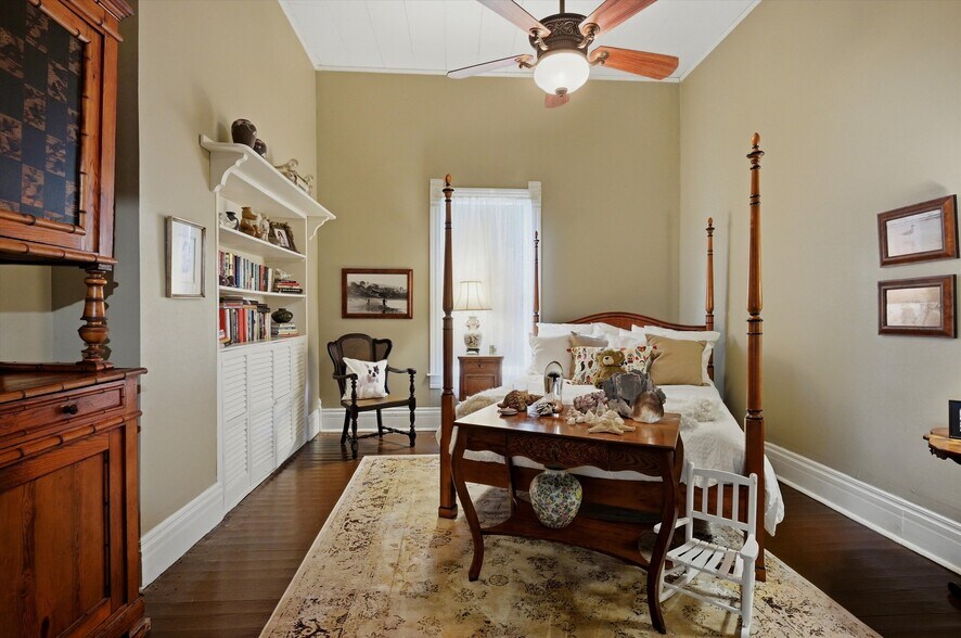 More Photos Of 202 E Main St, Celina Flex For Sale