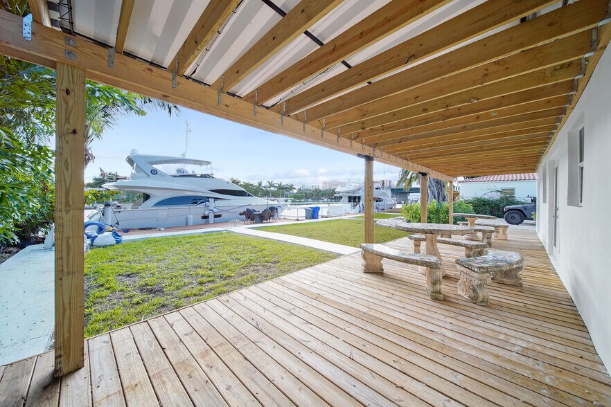 More Photos Of 1110 NW North River Dr, Miami Specialty For Sale