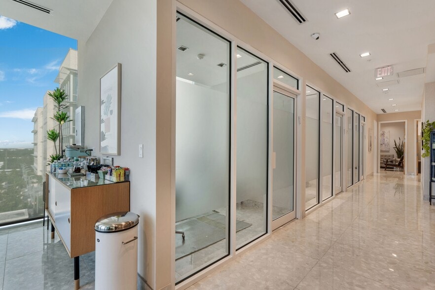 More Photos Of 2820 NE 214th St, Aventura Loft Creative Space For Sale