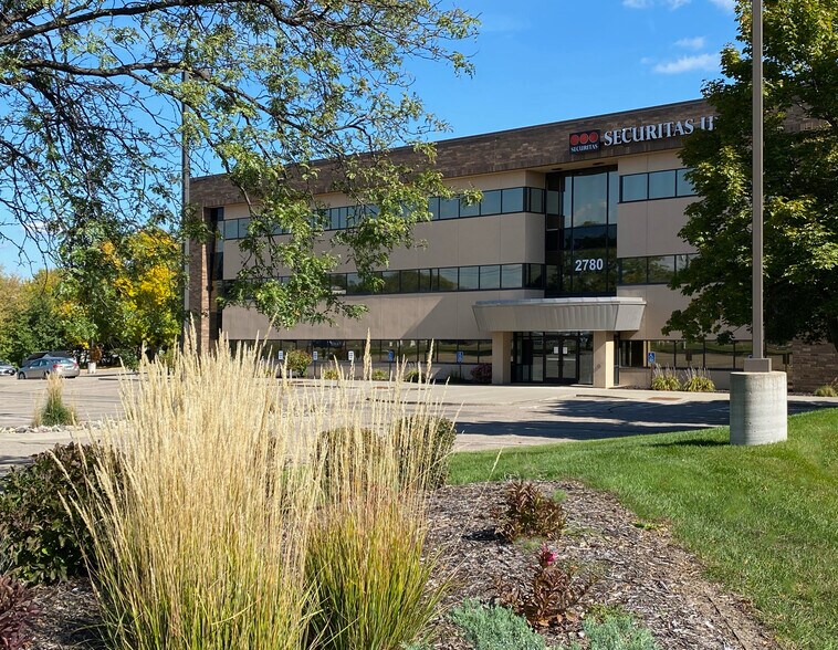 More Photos Of 2780 Snelling Ave N, Roseville Medical For Lease