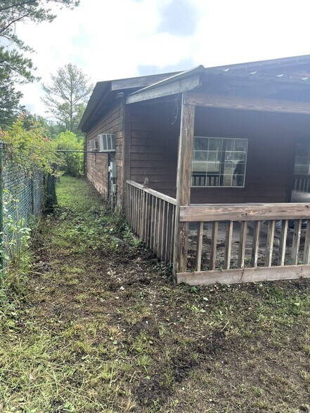 More Photos Of 2994 CR-4, Fitzpatrick Service Station For Sale