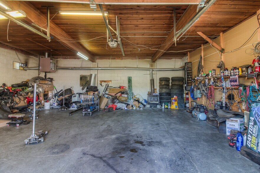 More Photos Of , Yakima General Retail For Sale