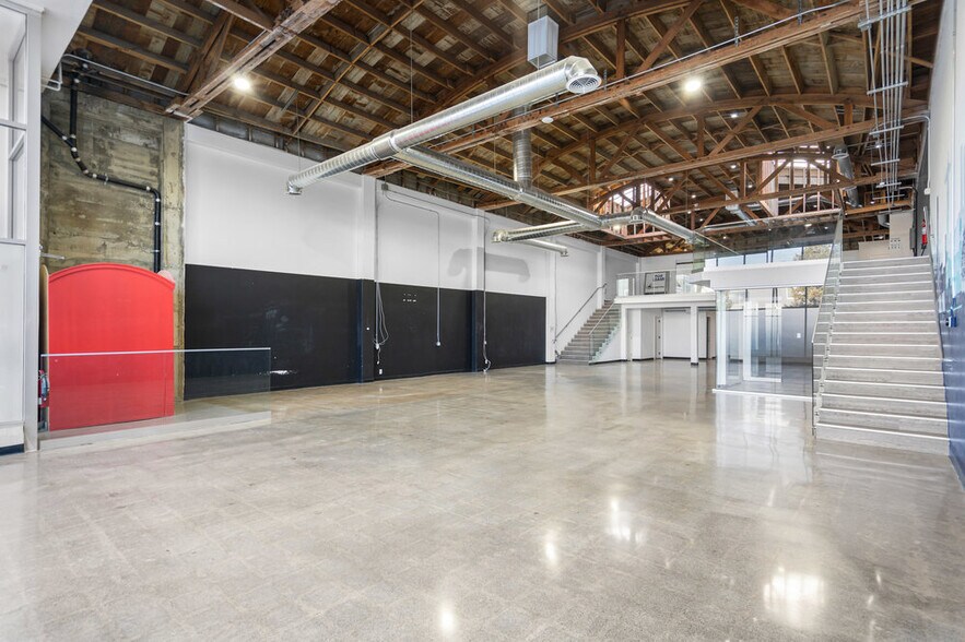 More Photos Of 1802-1808 El Camino Real, Redwood City General Retail For Lease