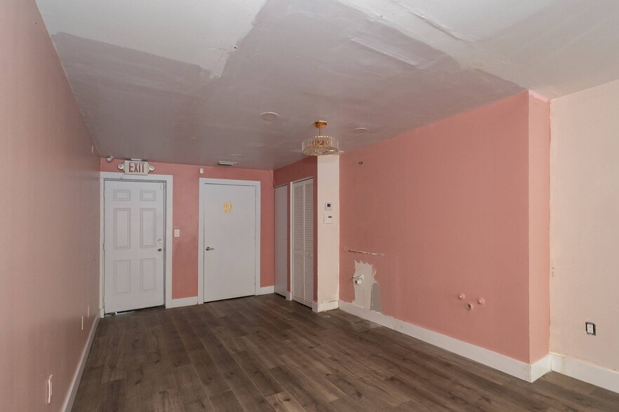 More Photos Of 1034-1040 NW 3 Ave, Miami Storefront Retail Residential For Lease